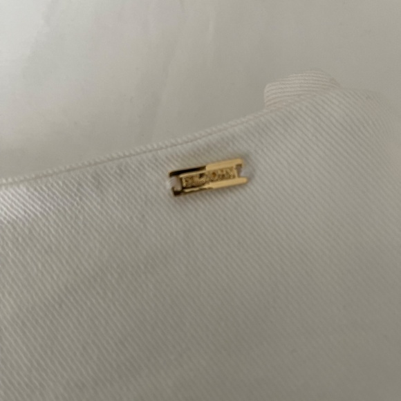 Designer Capri - Picture 3 of 4